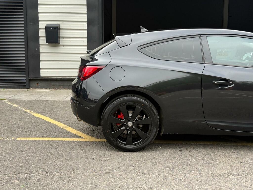 Vauxhall Astra GTC Coupe White #24