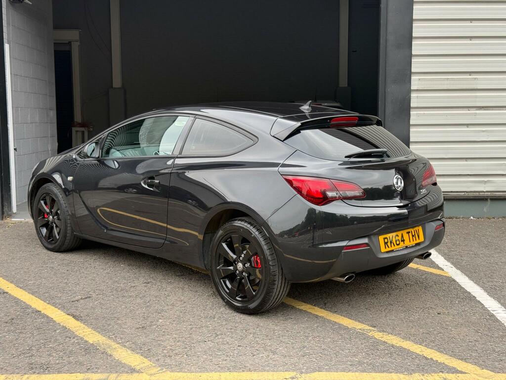 Vauxhall Astra GTC Coupe White #33