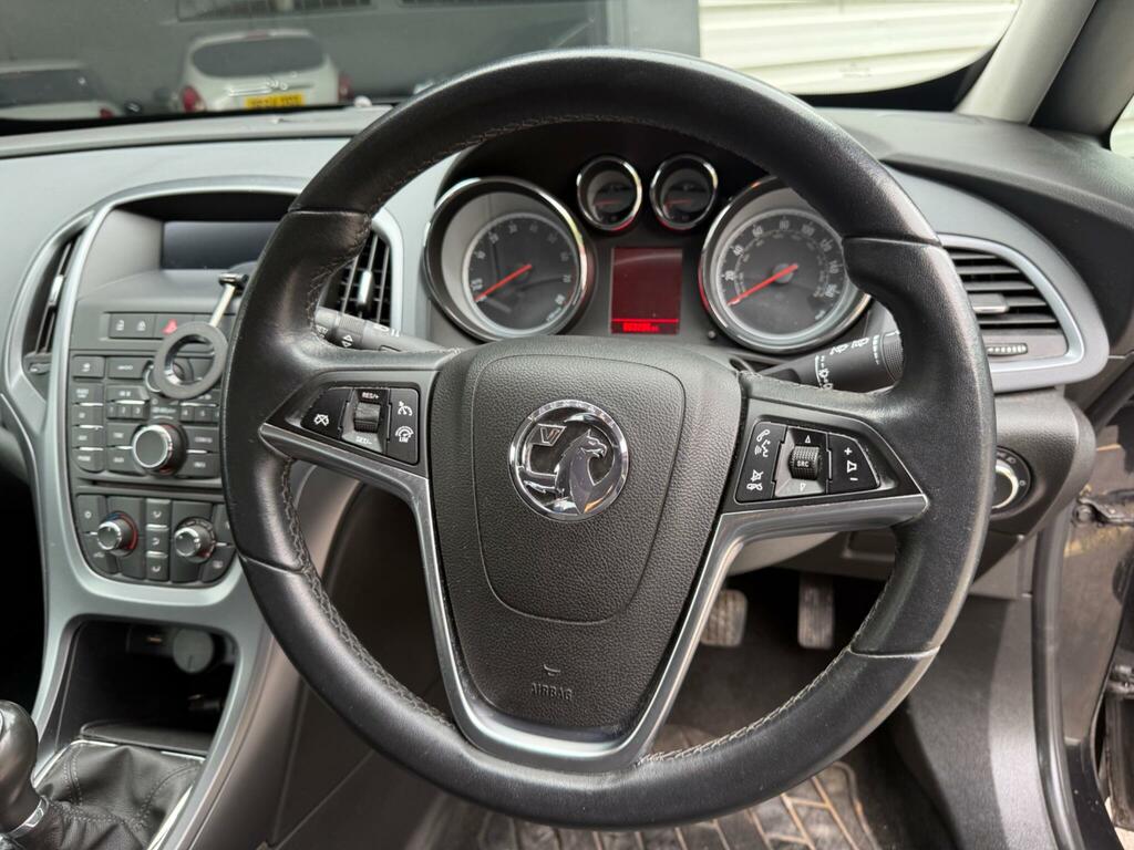 Vauxhall Astra GTC Coupe White #47