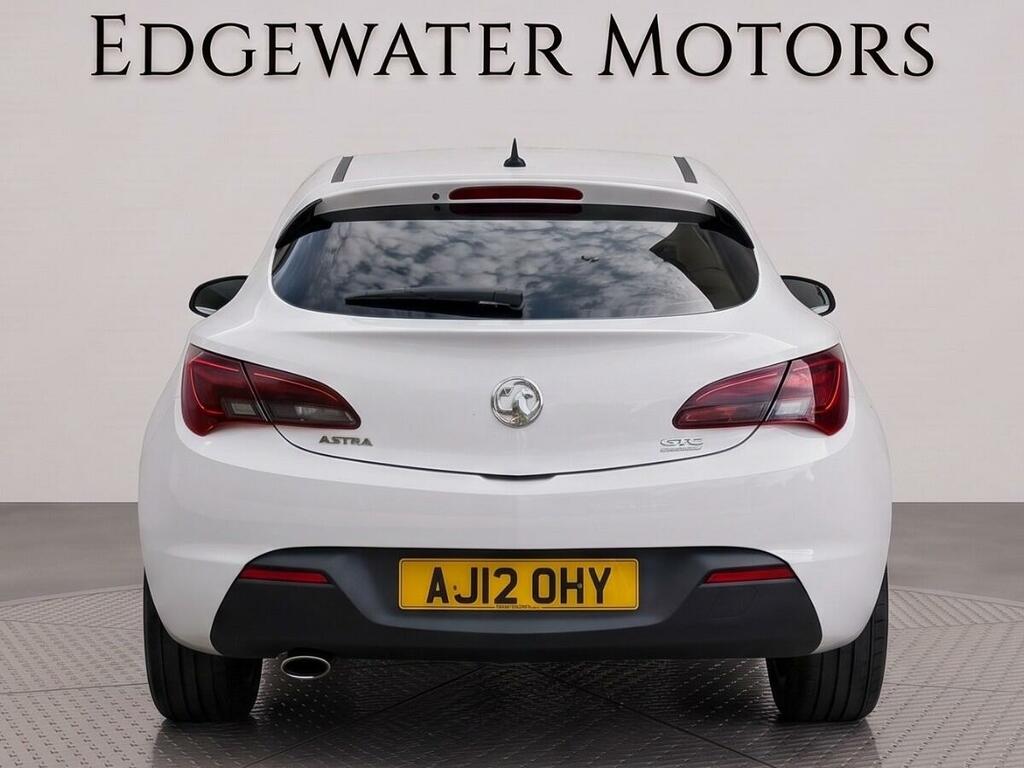 Vauxhall Astra GTC Sport White #6