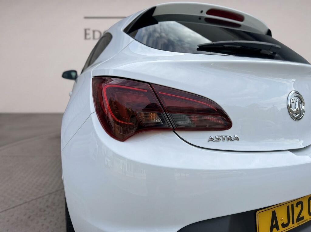 Vauxhall Astra GTC Gtc 2.0 Cdti 16V White #26