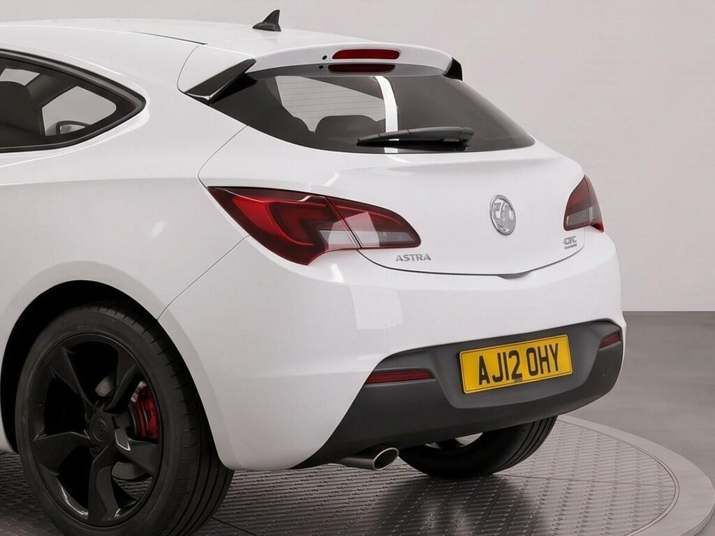 Vauxhall Astra GTC Gtc 2.0 Cdti 16V White #25