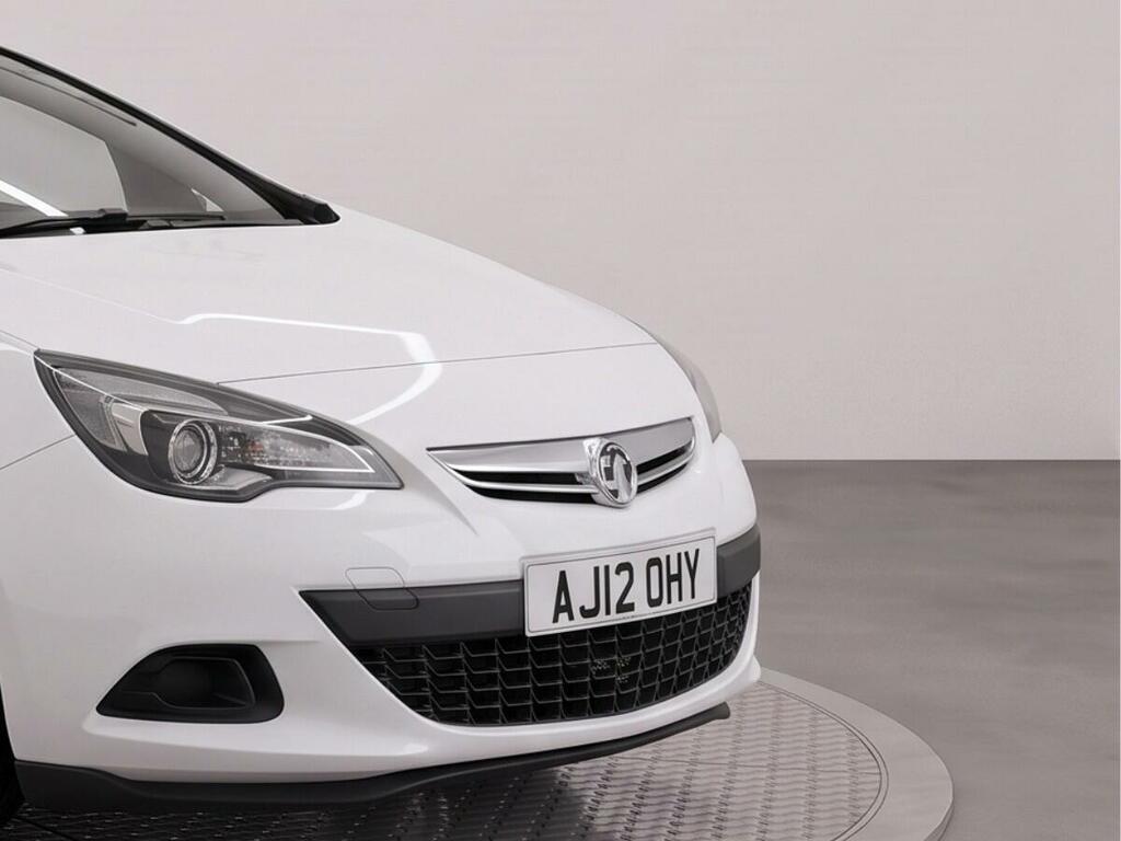 Vauxhall Astra GTC Gtc 2.0 Cdti 16V White #11
