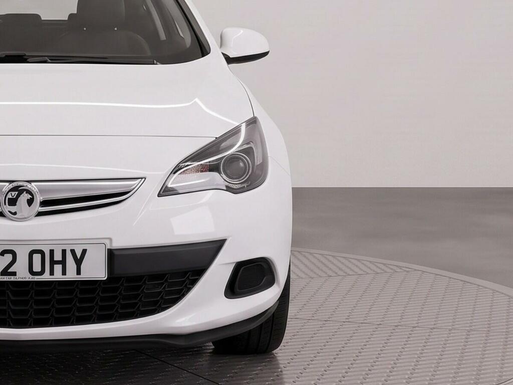 Vauxhall Astra GTC Gtc 2.0 Cdti 16V White #14
