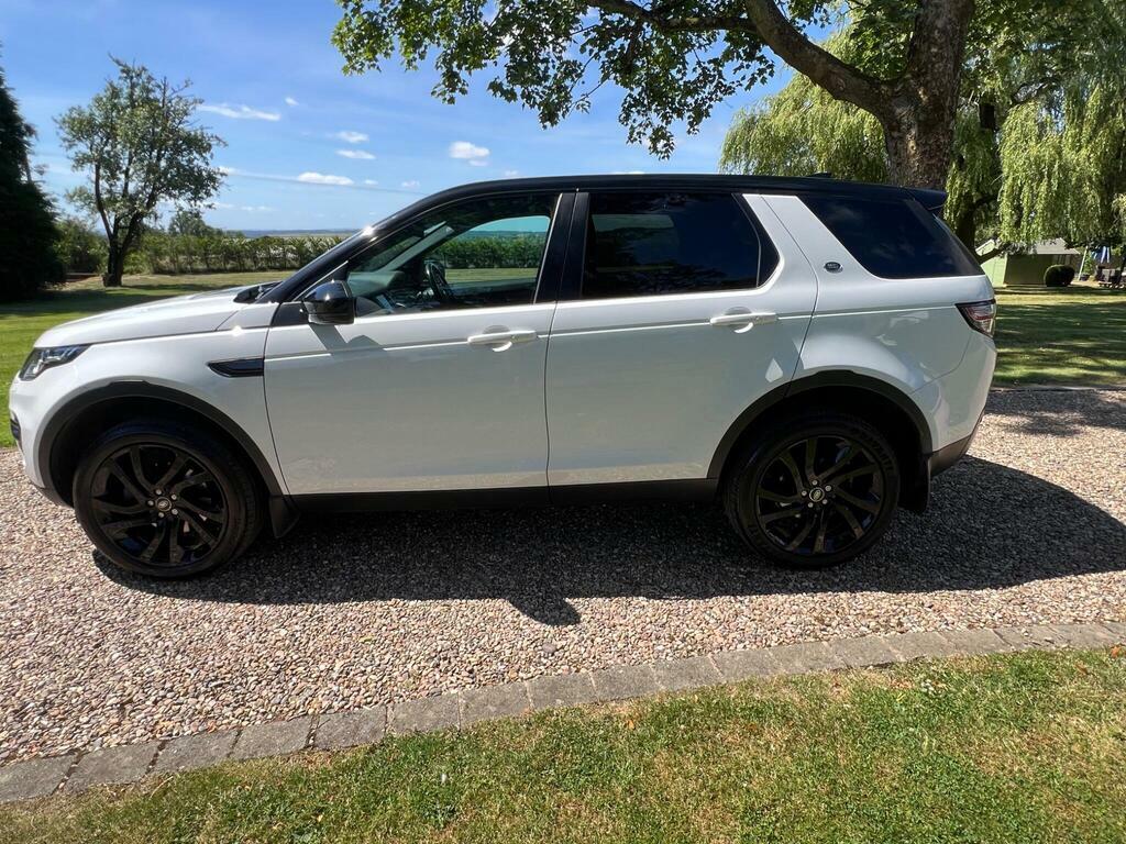 Land Rover Discovery Sport 2.0 Td4 Hse Black 4Wd Euro 6 S S YA66UBV White #5