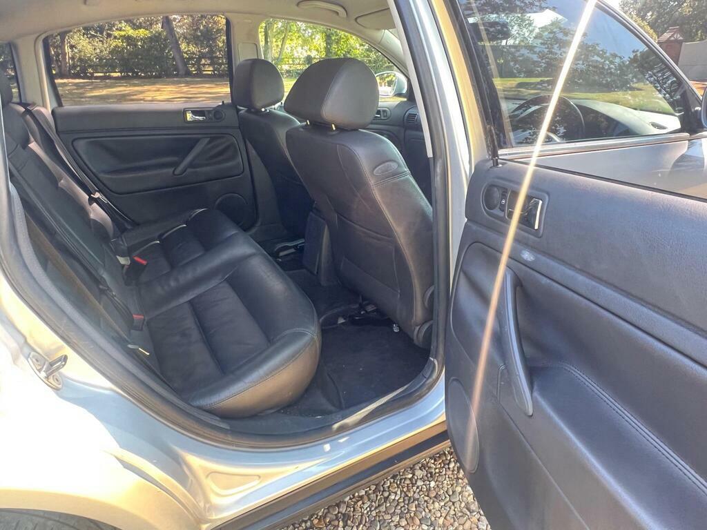 Volkswagen Passat Silver #14