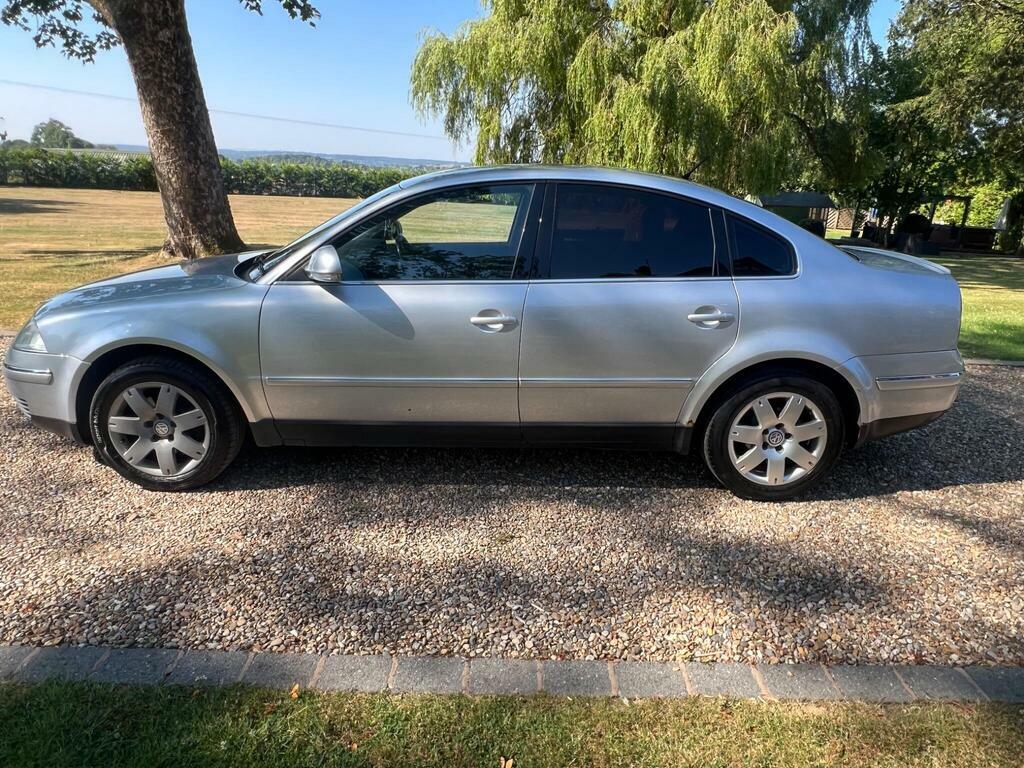 Volkswagen Passat 1.9 Tdi Pd Highline Silver #2
