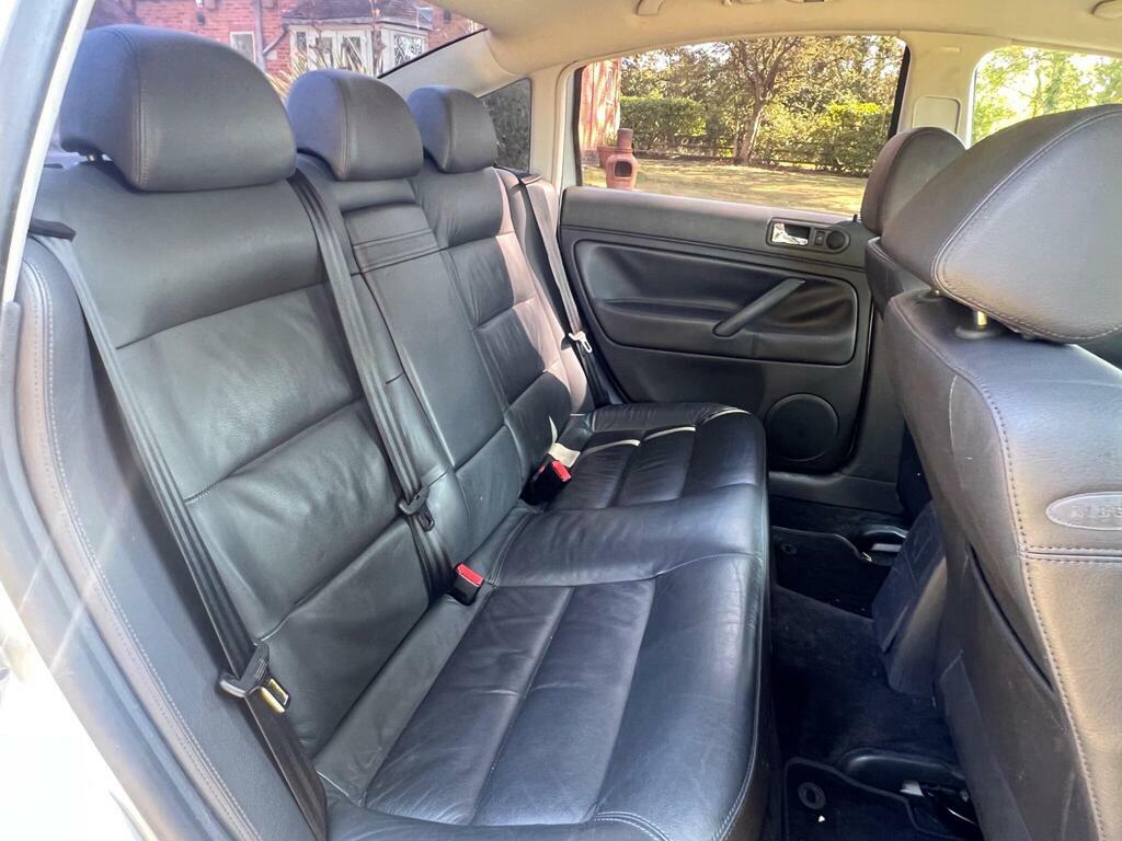 Volkswagen Passat Silver #15