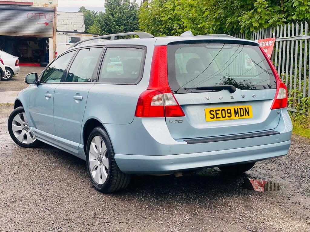Volvo V70 2.4 D5 Se Lux Estate Geartronic Awd 2 Blue #9