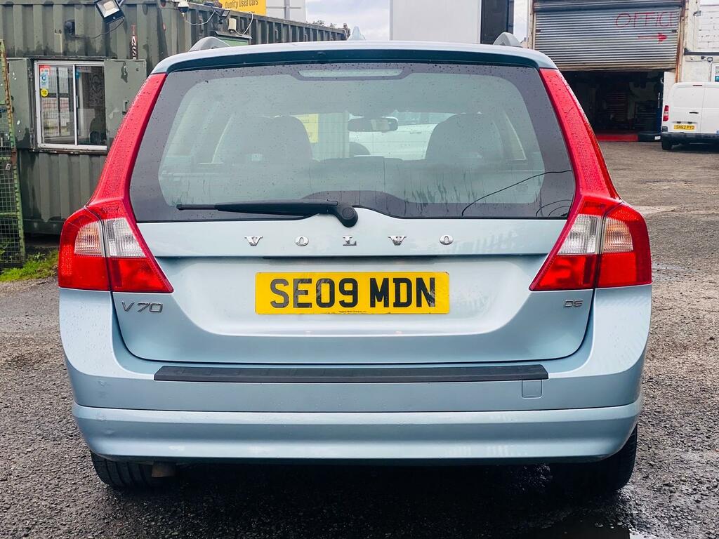 Volvo V70 2.4 D5 Se Lux Estate Geartronic Awd 2 Blue #8