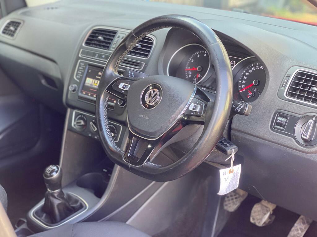 Volkswagen Polo Hatchback 1.0 White #25