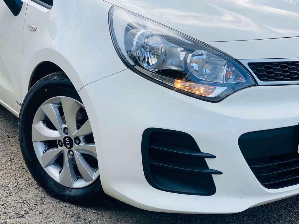 Kia RIO 1.25 1 Air White #11