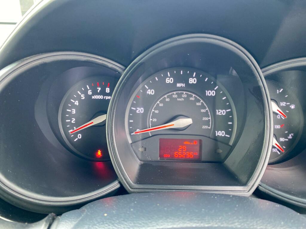 Kia RIO 1.25 1 Air White #21
