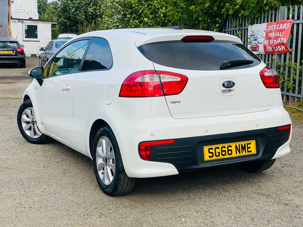 Kia RIO 1.25 1 Air White #9