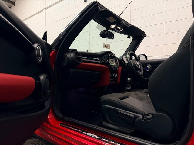 Mini Convertible 2.0 Cooper S Convertible Euro 6 Red #3