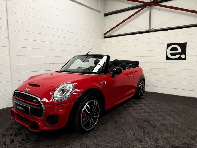 Mini Convertible 2.0 John Cooper Works Convertible Red #2