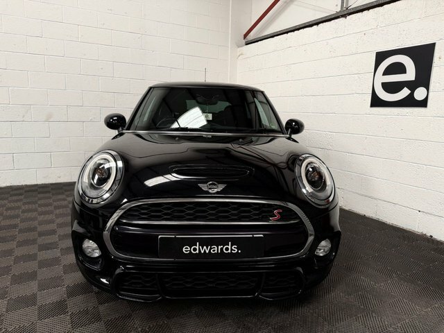 Mini Hatch Convertible Only Genuine 9,697 Miles From New Red #31