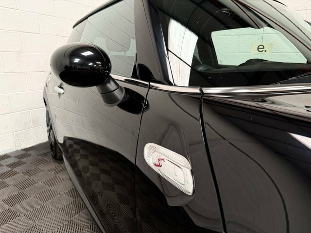 Mini Hatch Convertible Only Genuine 9,697 Miles From New Red #29