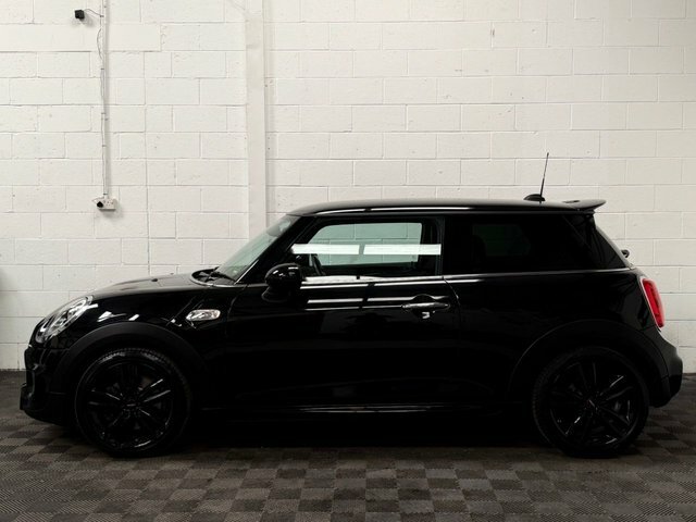 Mini Hatch Convertible Only Genuine 9,697 Miles From New Red #3