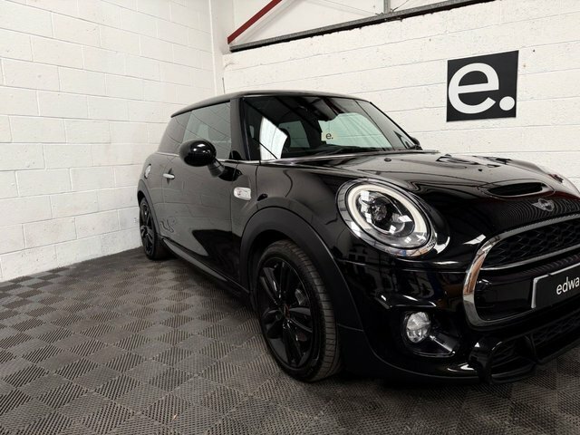 Mini Hatch Convertible Only Genuine 9,697 Miles From New Red #32