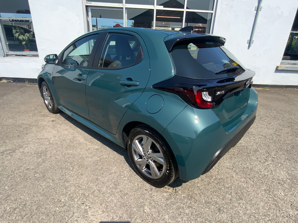 Toyota Yaris 1.5 Vvt-h Icon Hatchback Hybrid E-cvt E Green #3