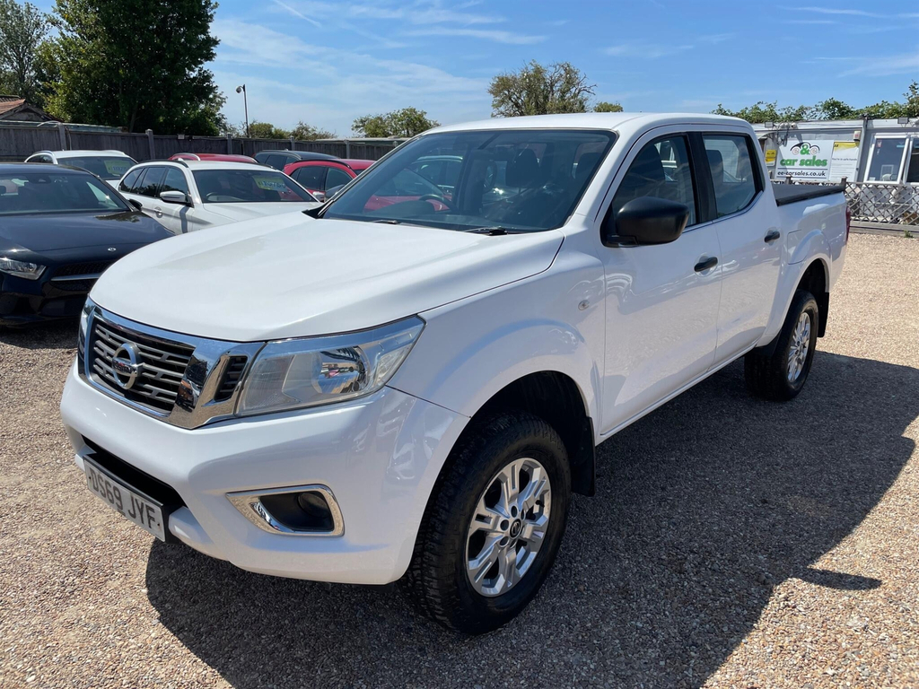 Nissan Navara 2.3 Dci Acenta 4Wd Euro 6 Ss White #3