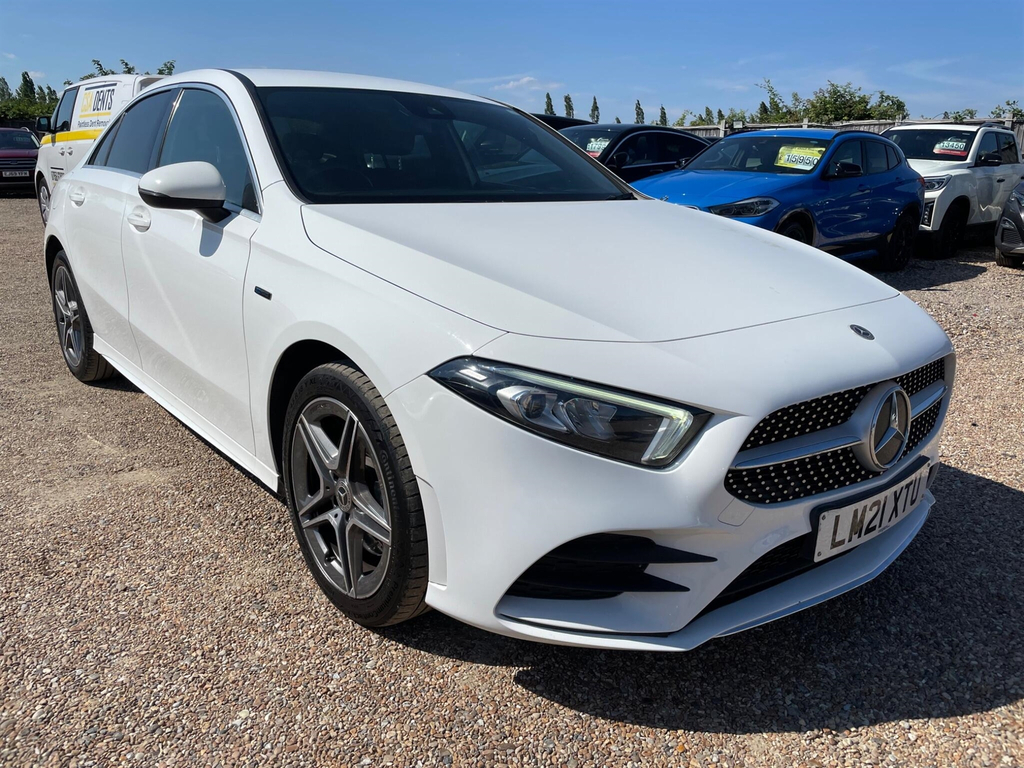 Mercedes-Benz A Class 1.3 E 15.6Kwh Amg Line 8G-dct Euro 6 Ss