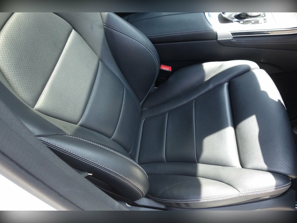 Mercedes-Benz GLC Class 3.0 Glc350d V6 Amg Line Premium Plus Coupe D White #5