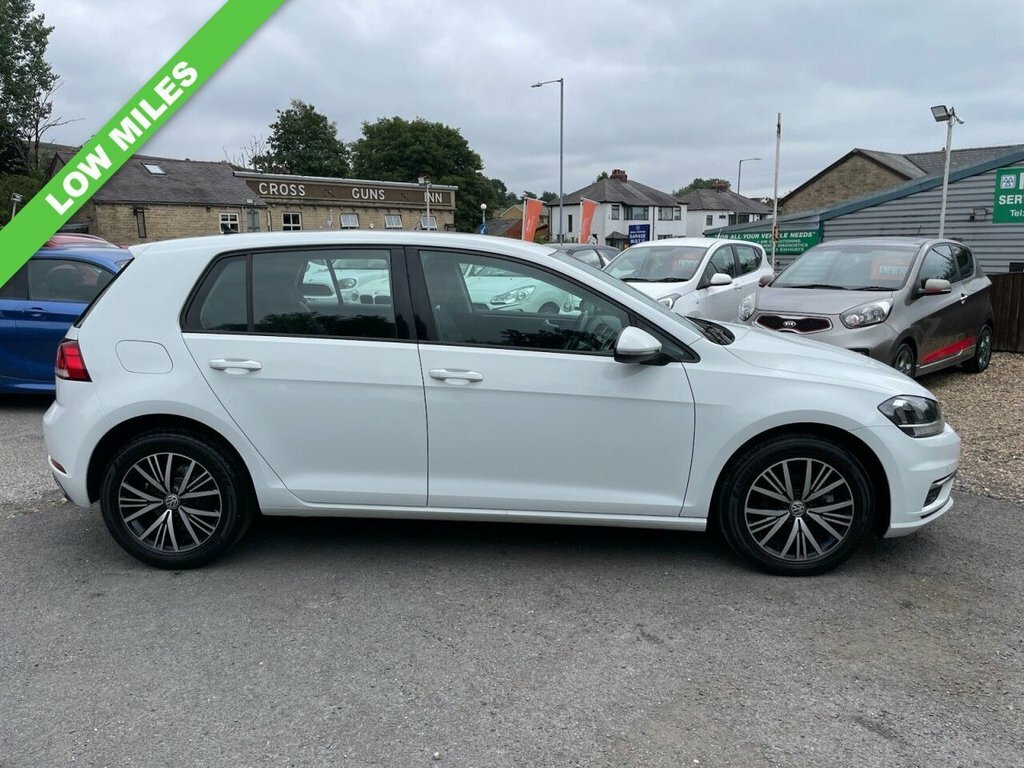 Volkswagen Golf 1L Se Nav White