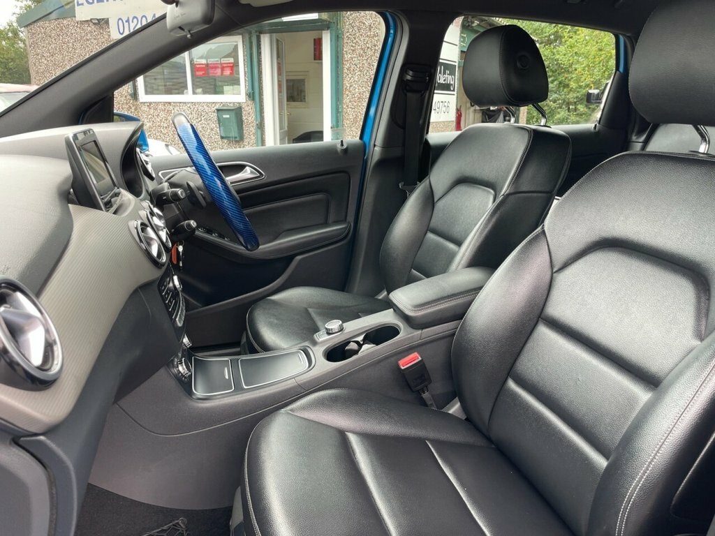 Mercedes-Benz B Class B200 Cdi Amg Line Premium Plus Black #17