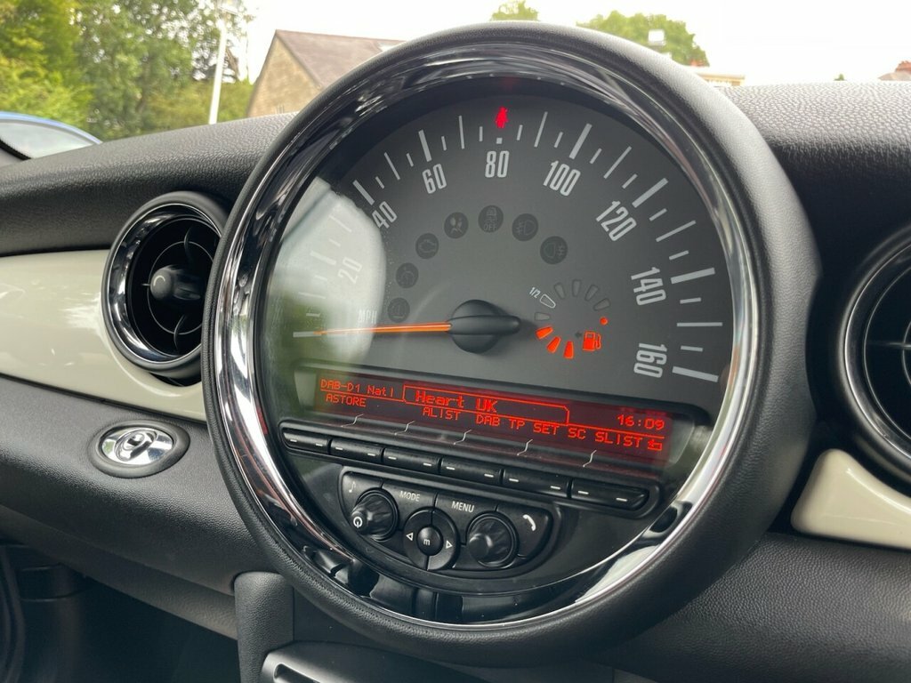 Mini Convertible 1.6 Cooper S Euro 5 Ss Red #29