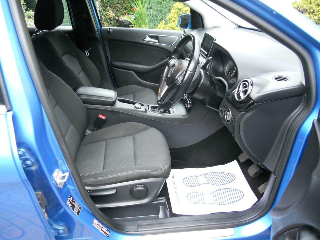Mercedes-Benz B Class B180 Cdi Blueefficiency Sport Black #18