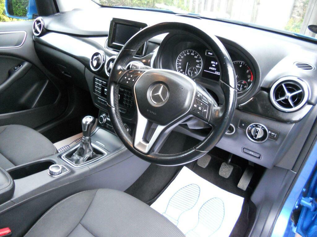 Mercedes-Benz B Class B180 Cdi Blueefficiency Sport Black #15
