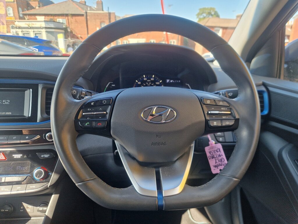 Hyundai Ioniq Premium Ev Black #9
