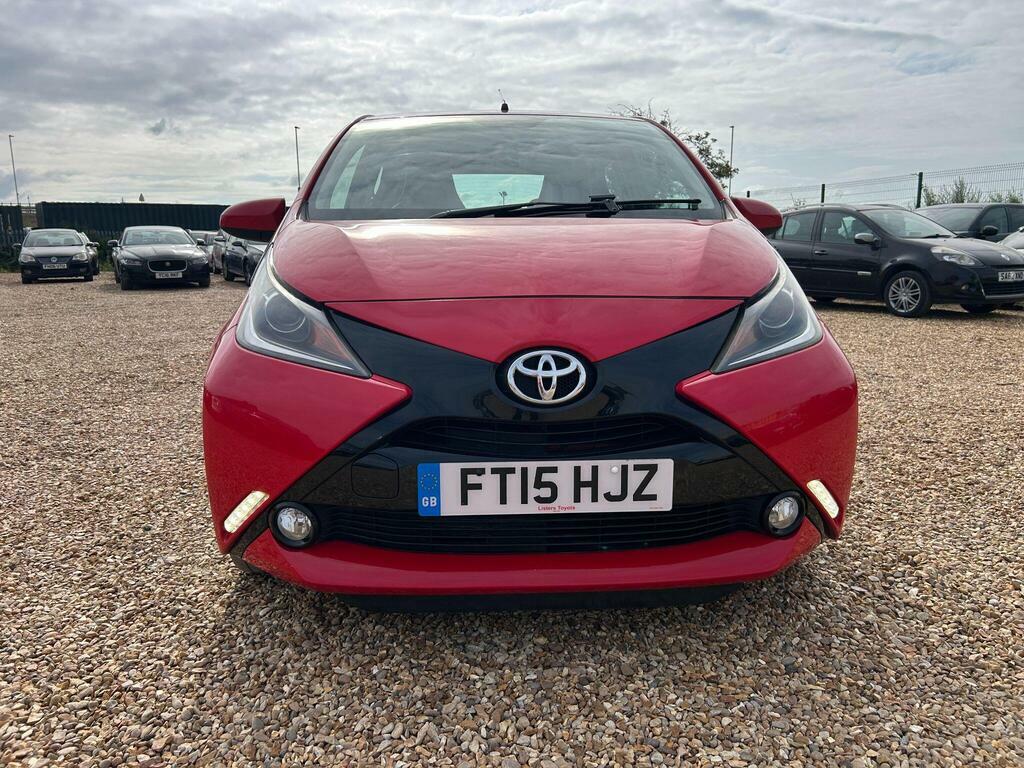 Toyota Aygo 1.0 Vvt-i X-pression X-wave Euro 5 Red #2