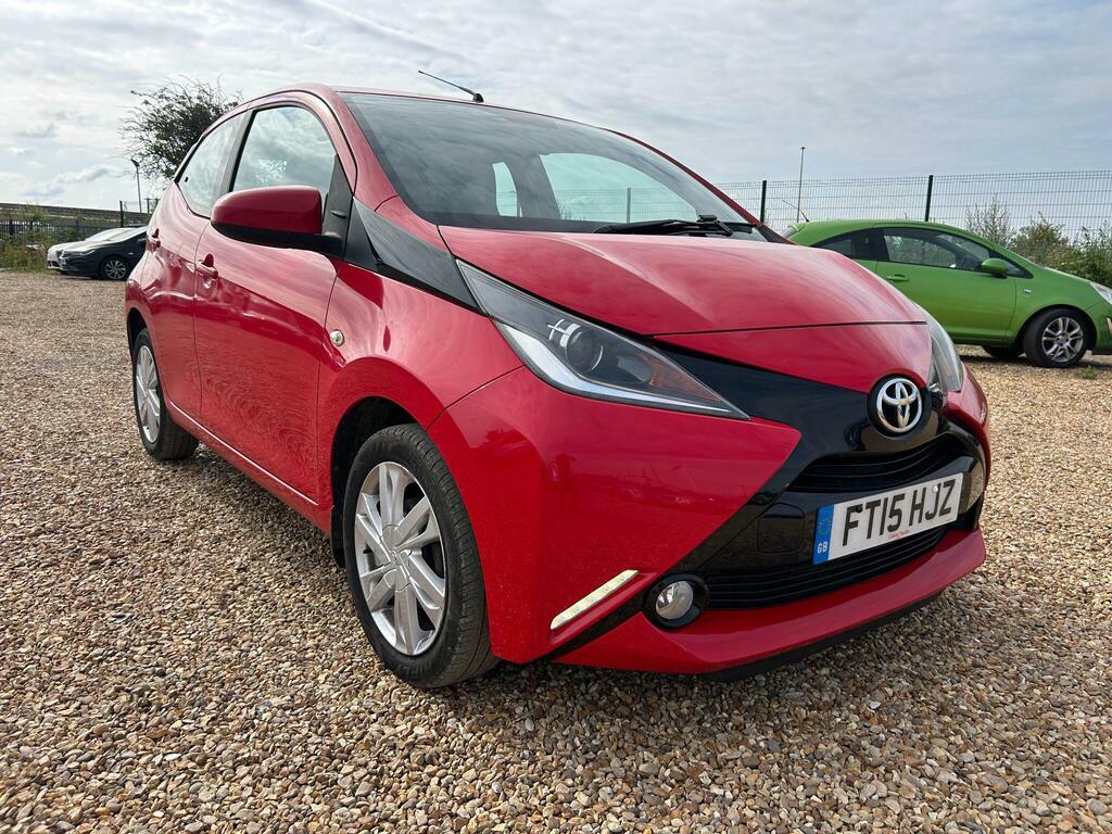 Toyota Aygo 1.0 Vvt-i X-pression X-wave Euro 5 Red