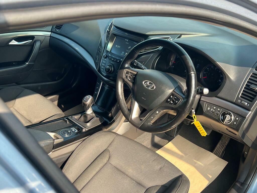 Hyundai I40 Crdi Se Nav Blue White #27