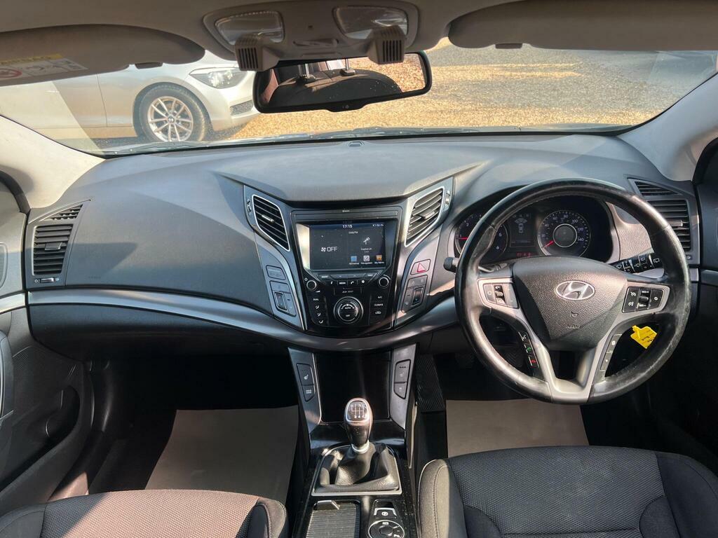Hyundai I40 Crdi Se Nav Blue White #29