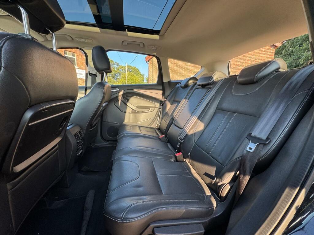 Ford Kuga Hatchback Blue #11