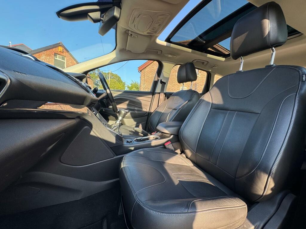 Ford Kuga Hatchback Blue #20
