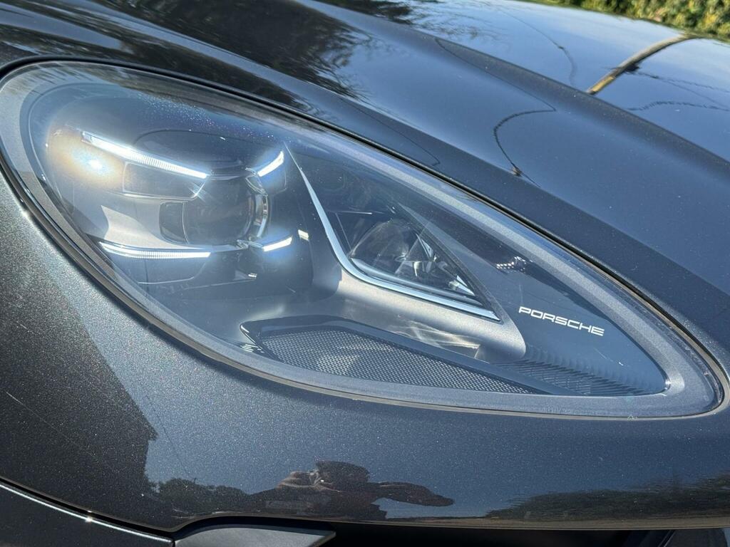 Porsche Macan Black #46
