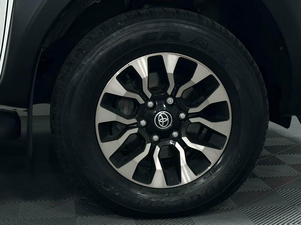 Toyota HILUX 2.4 D-4d Invincible 4Wd Euro 6 Ss Black #9