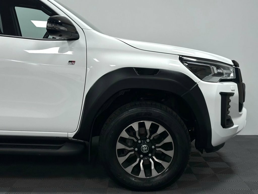 Toyota HILUX 2.4 D-4d Invincible 4Wd Euro 6 Ss Black #10