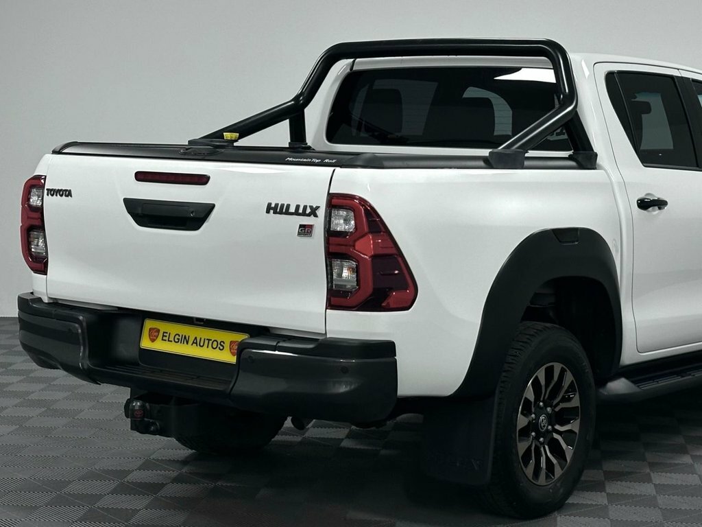 Toyota HILUX 2.4 D-4d Invincible 4Wd Euro 6 Ss Black #18