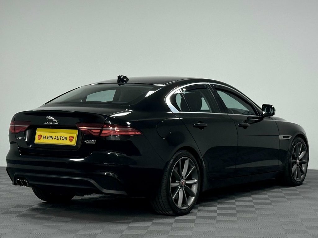 Jaguar XE 2.0 R-dynamic Se Black #8