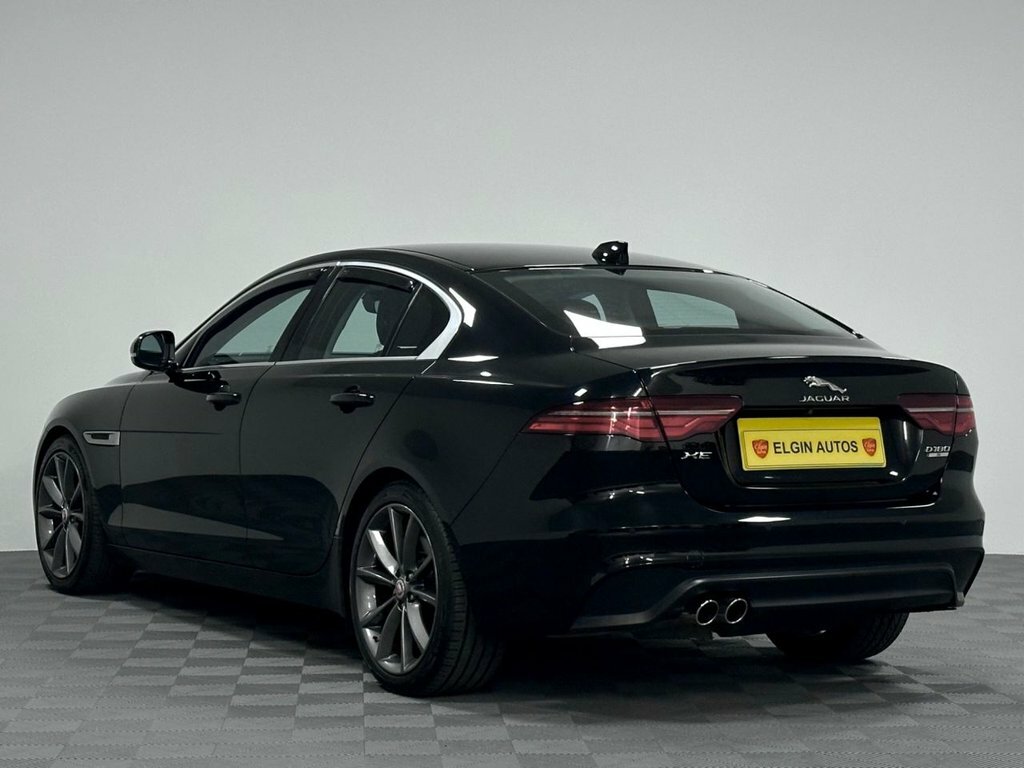 Jaguar XE 2L S Black #6