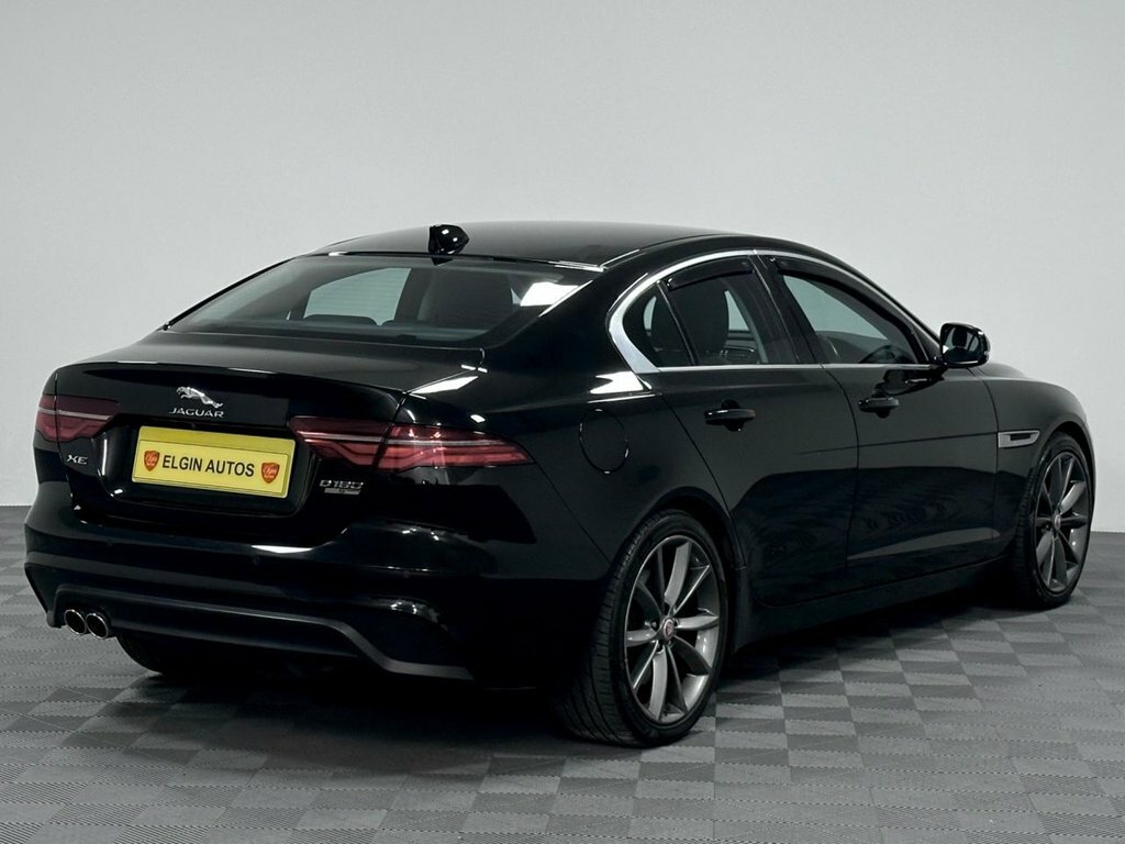 Jaguar XE 2.0 R-dynamic Se Black #15
