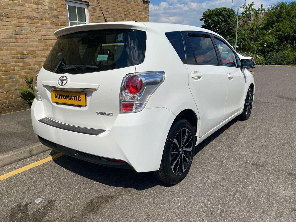 Toyota Verso Mpv 1.8 V-matic Design Multidrive S Euro 6 7 White #3