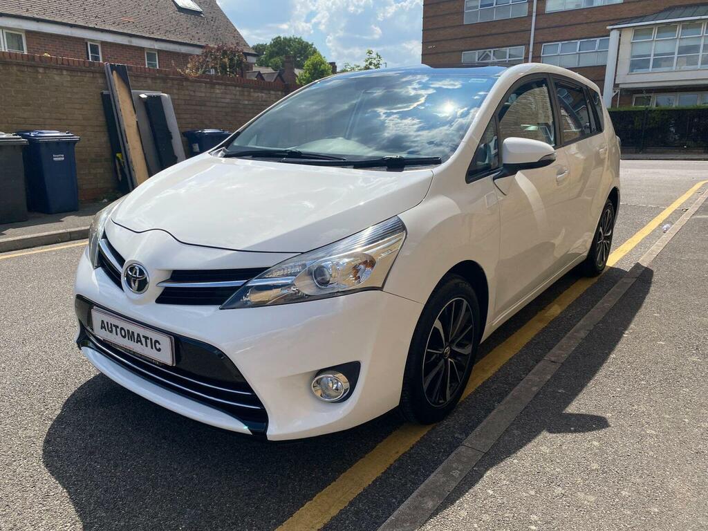 Toyota Verso Mpv 1.8 V-matic Design Multidrive S Euro 6 7 White #2