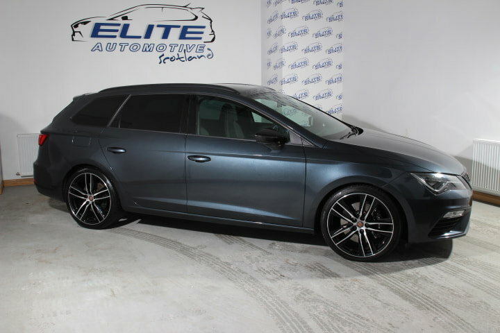 Seat Leon Leon Hatchback LO69GOP Grey #2